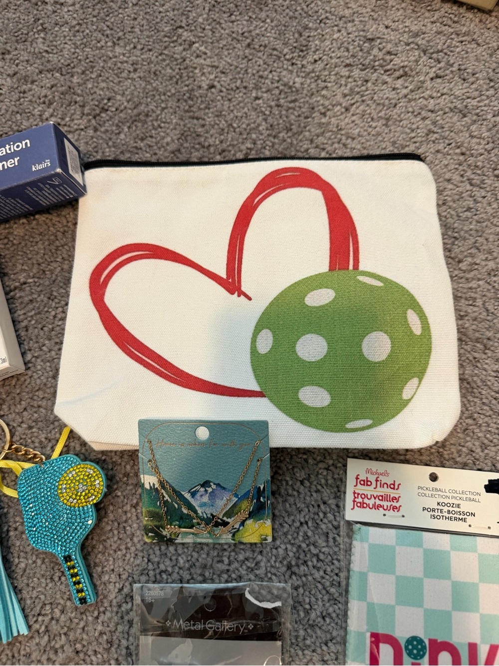 Pickleball Pouch w/Accessories - Picture 8 of 9
